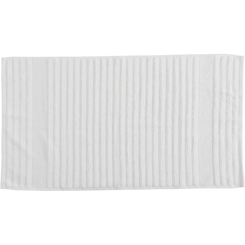 Wilko Ribbed Texture Cotton and Bamboo Fibre White Hand Towel Image 2