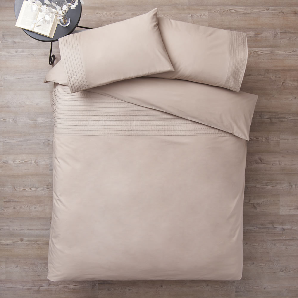 Wilko Pintuck Taupe King Size Duvet Set, Taupe Coloured Duvet Covers
