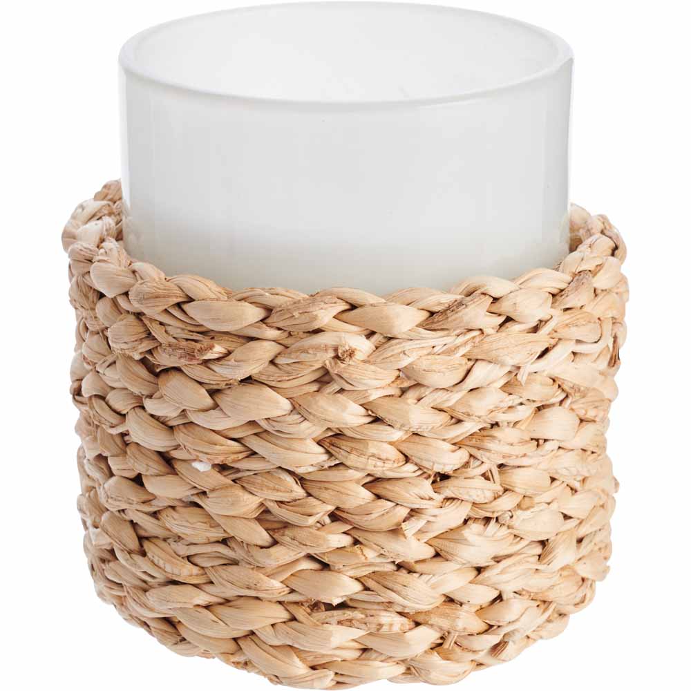 Wilko Natural Woven Basket 1 Wick Candle Image 1