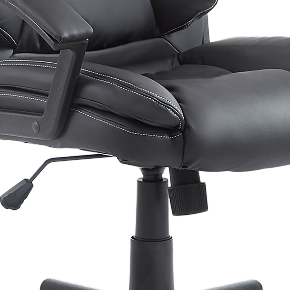 Portland Black PU Leather Swivel Office Chair Image 3