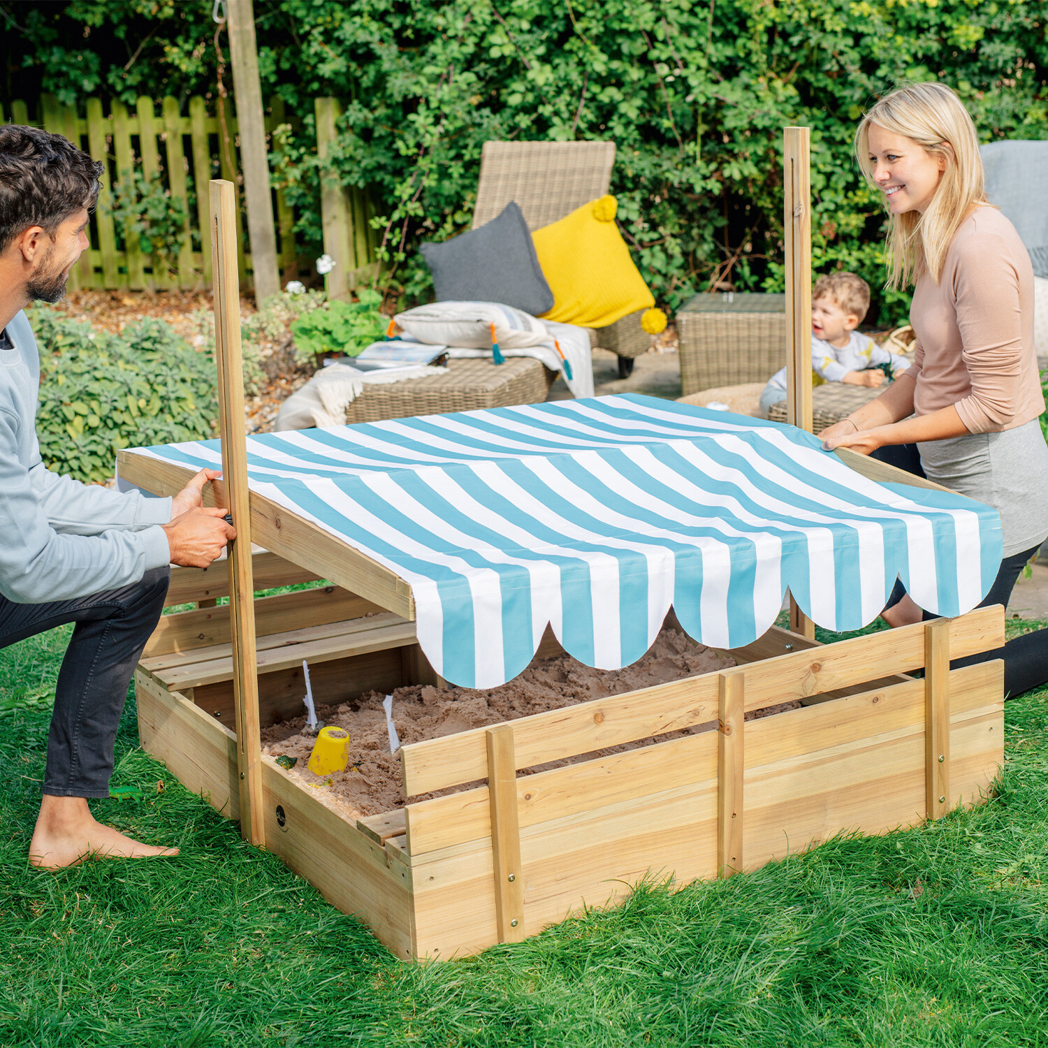 Wooden Sandpit with Canopy - Natural Image 4