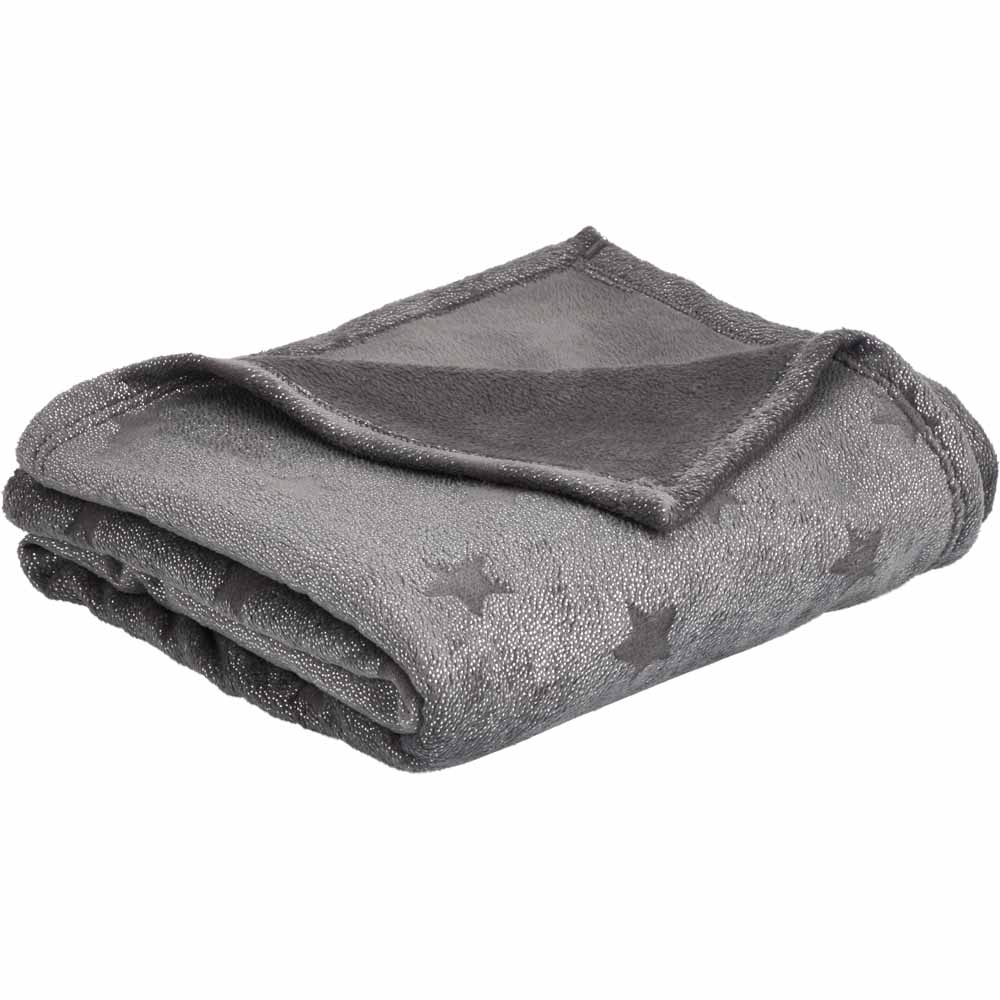 Wilko Grey Stars Fleece Throw 120 x 150cm Wilko