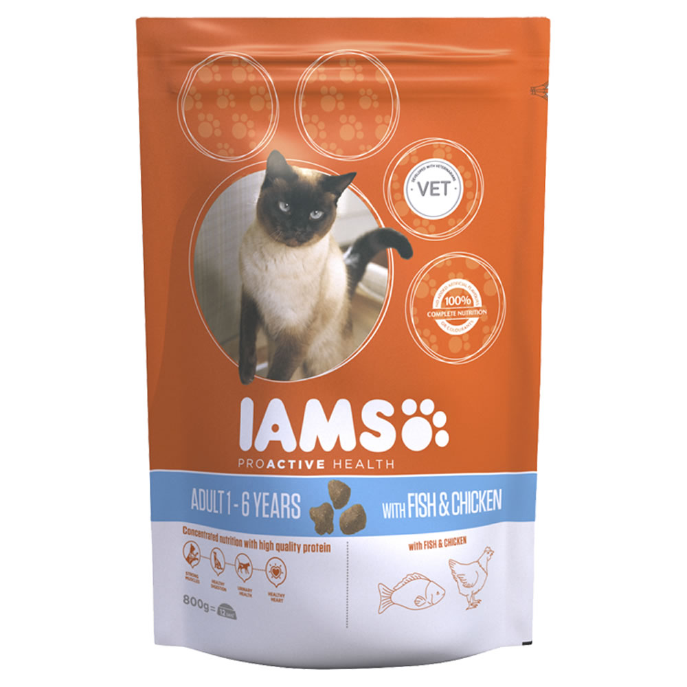 Iams Fish and Chicken Dry Cat Food 800g Image 1
