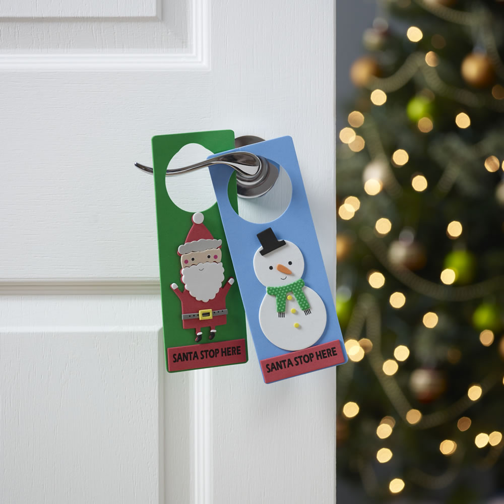 Wilko Christmas Door Hanger Make Your Own Image 3