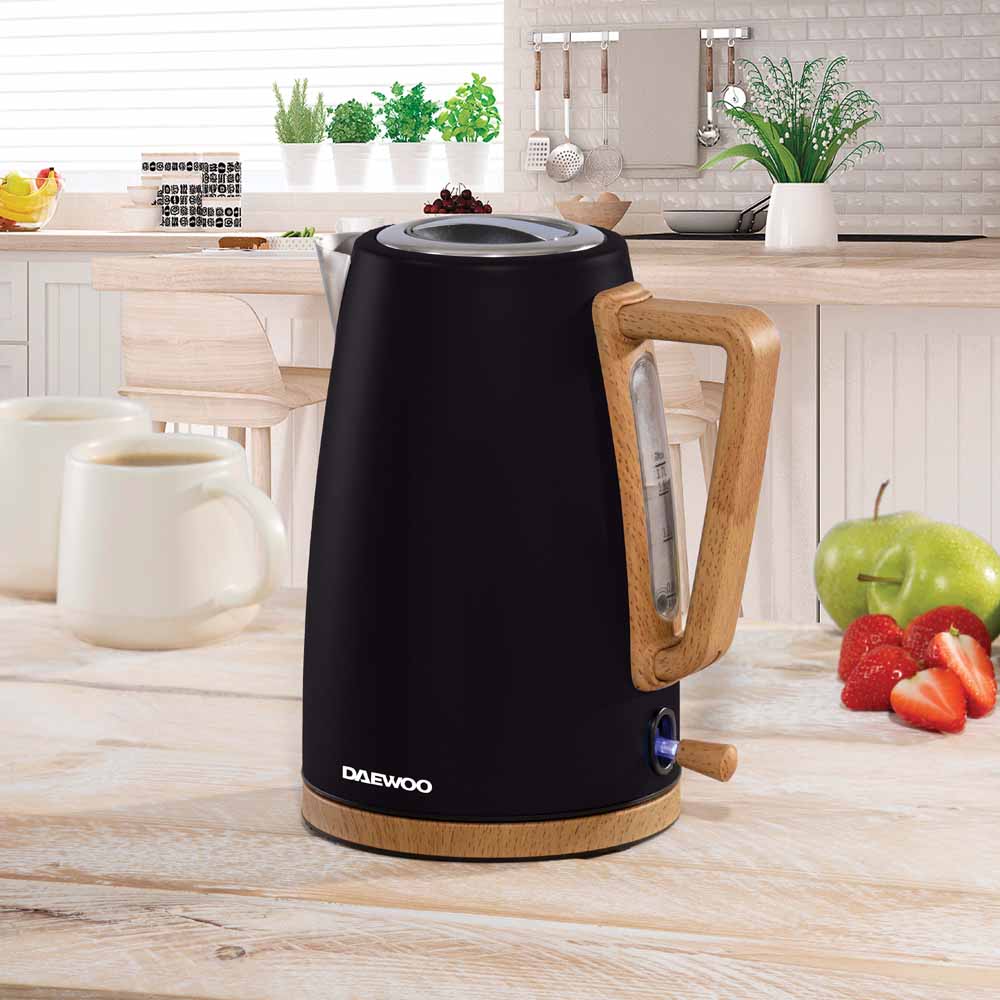 Daewoo Black Skandik Kettle 1.7L Wilko