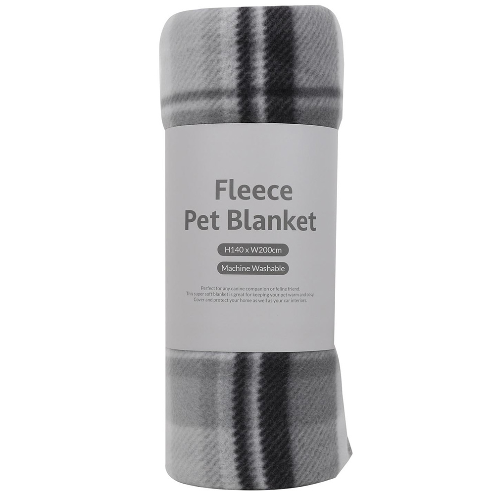 Single Large Fleece Pet Blanket in Assorted styles Image 4