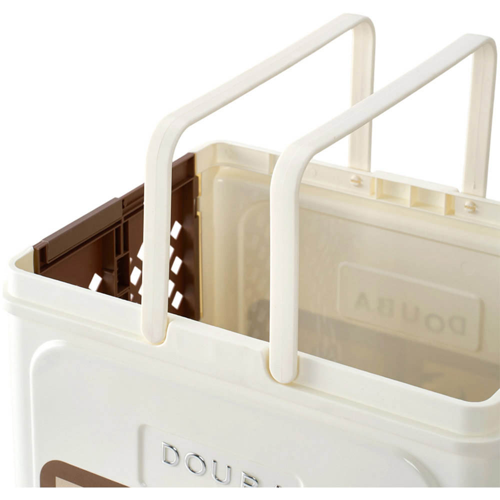 Living and Home Retro Foldable Laundry Basket with Castors Image 5