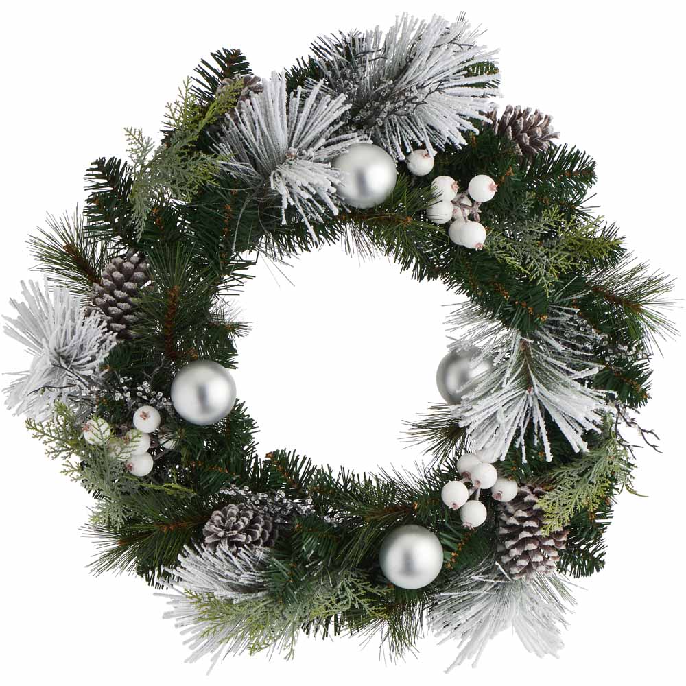 Wilko 24inch Christmas Wreath with Silver Sparkle and Pine Cone Image 1