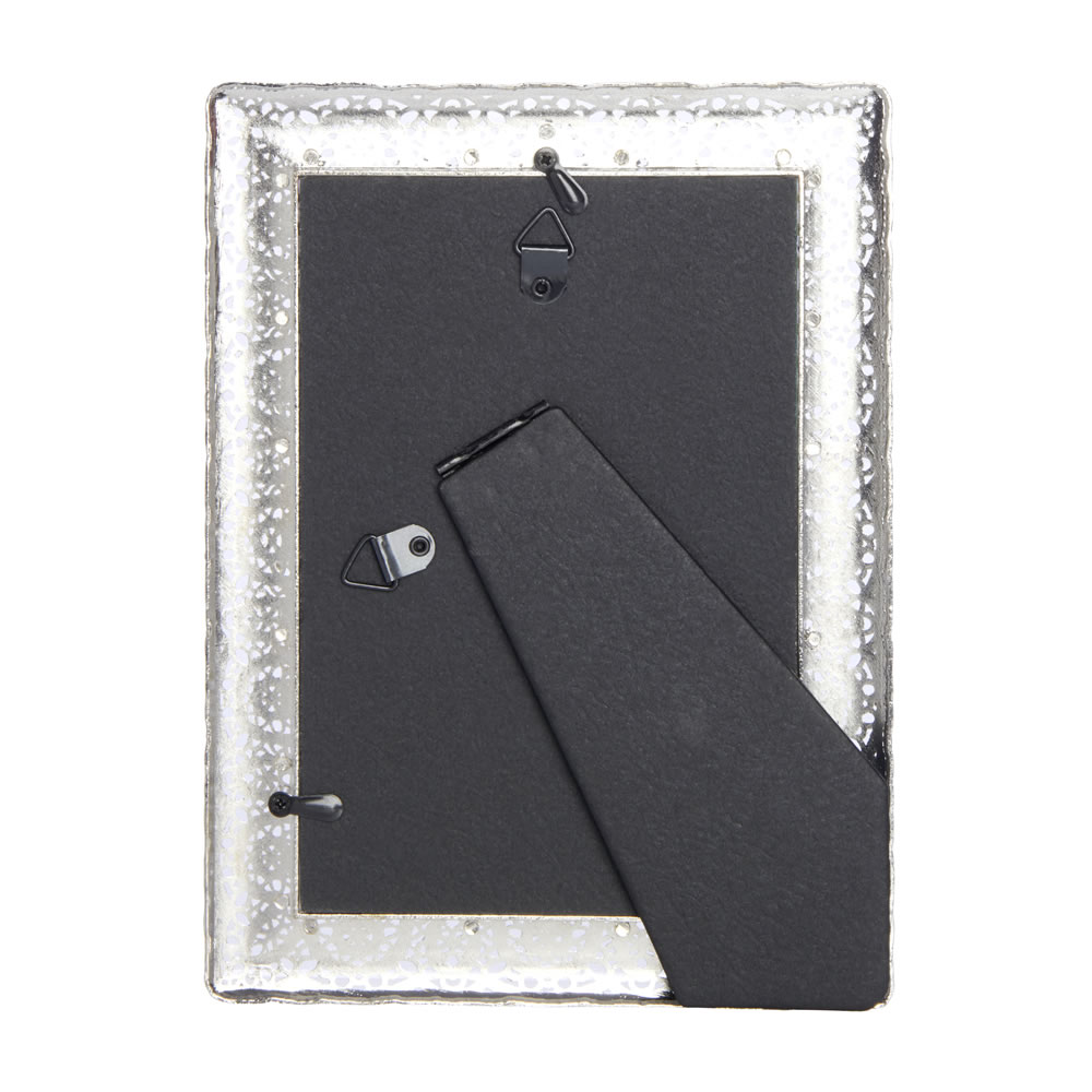 Wilko Silver Lace Effect Photo Frame 6 x 4 Inch Wilko