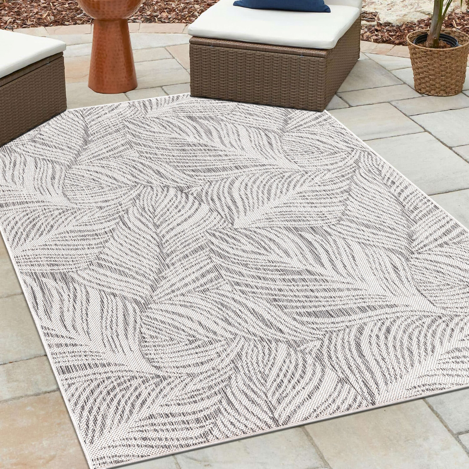 Rhode Island Palm Rug - Grey / 160cm Image 2
