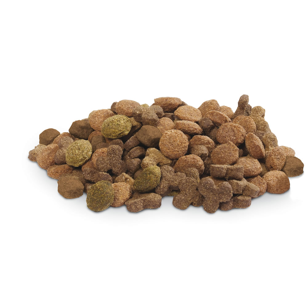 Wagg Complete Beef and Veg Dog Food 12kg Image 2