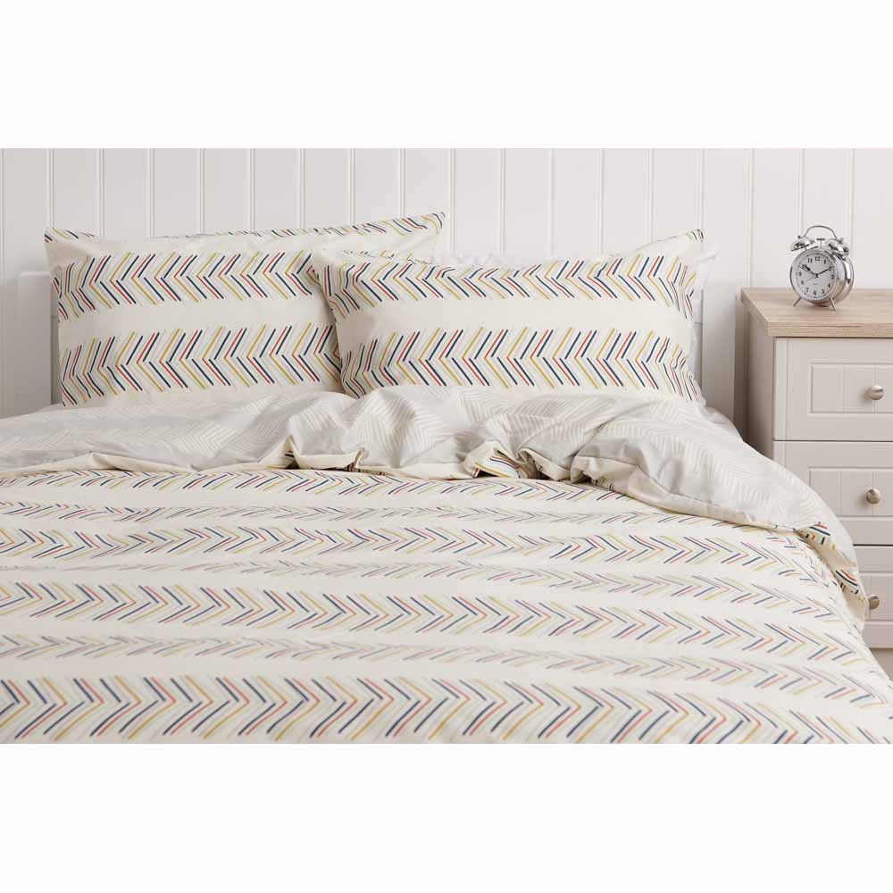 Wilko Ochre Grey Chevron Print Duvet King Size Image 1