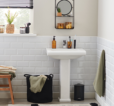 Bathroom acc cat box