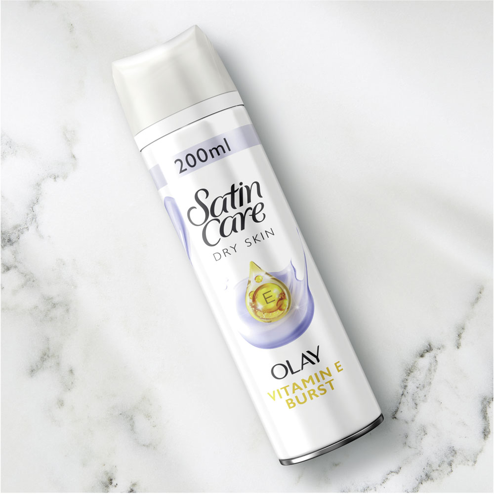 Gillette Satin Care with Olay Shaving Gel Dry Skin Vitamin E Burst 200ml Image 4