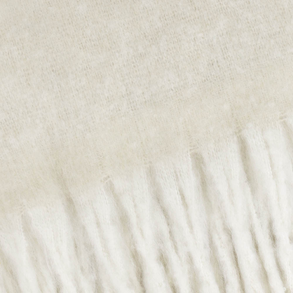 Furn Ecru Cosy Woven Tasselled Throw 140 x 180cm Image 4
