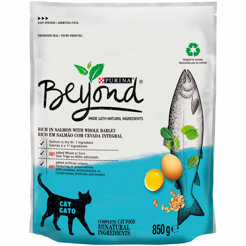 Beyond Simply Dry Cat Food Rich in Salmon 850g Image 2