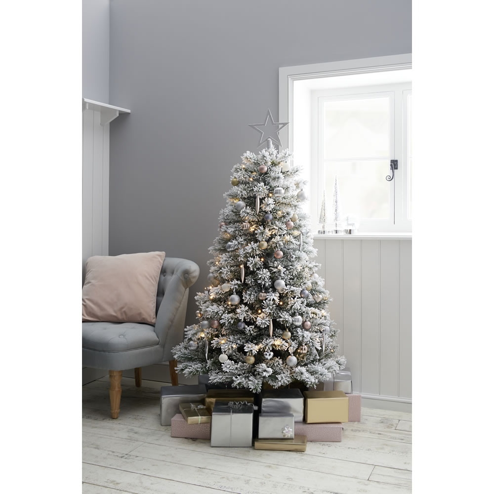 Wilko 5ft Flocked Fir Artificial Christmas Tree Image 5