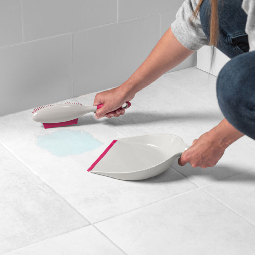 Kleeneze Rubber Head Dustpan and Brush Set Wilko