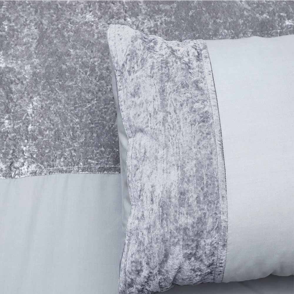 Wilko Crushed Velvet Effect Silver Easy Care Double Duvet Set Wilko