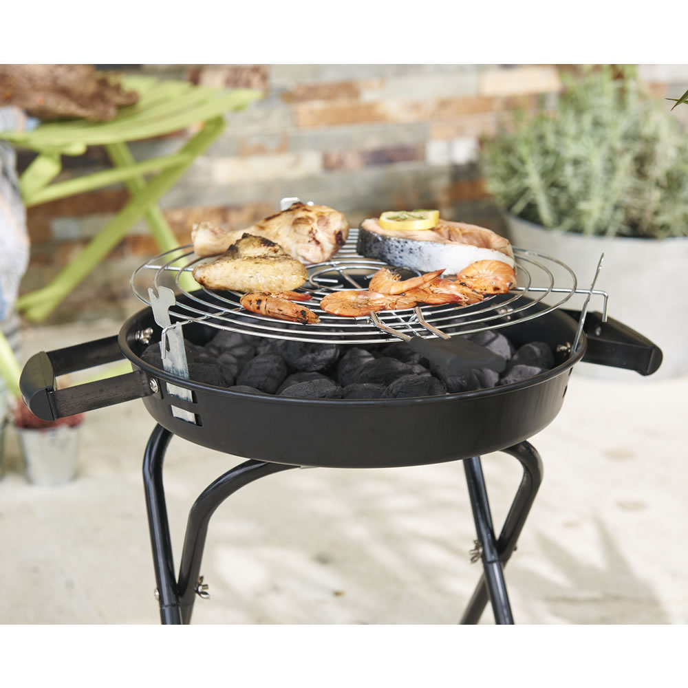 Wilko Round Charcoal BBQ Wilko