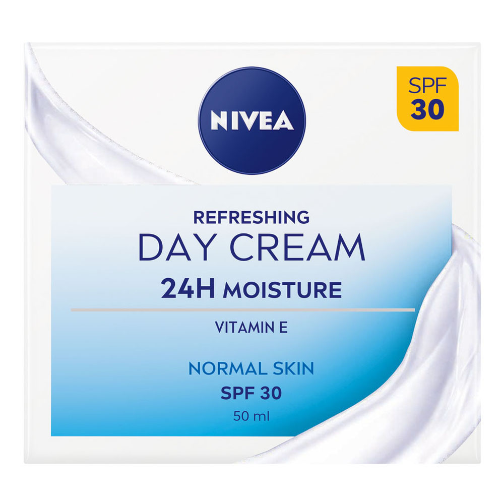 Nivea Refreshing Day Cream SPF 30 Image 1