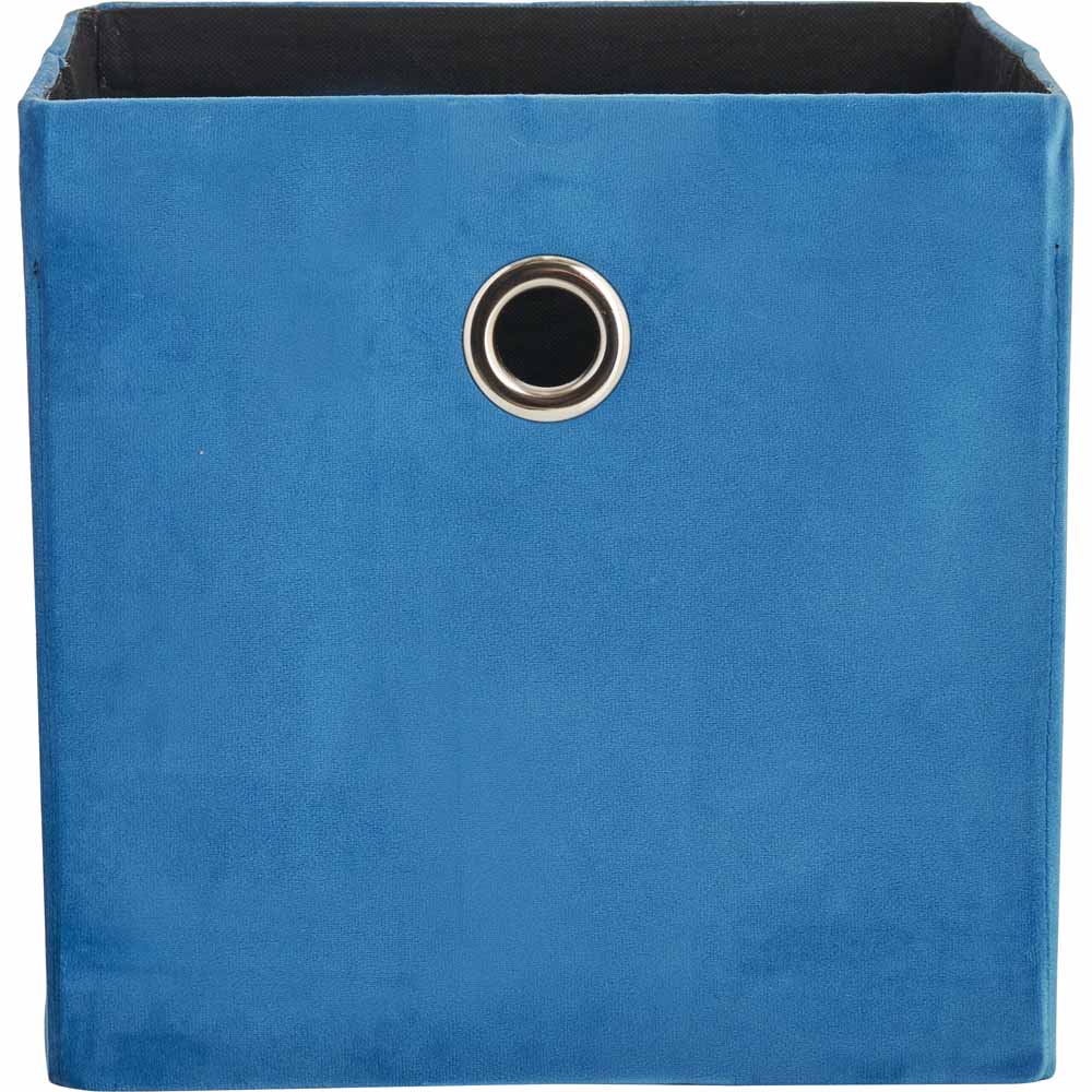 Wilko 30 x 30cm Blue Velour Box Image 2