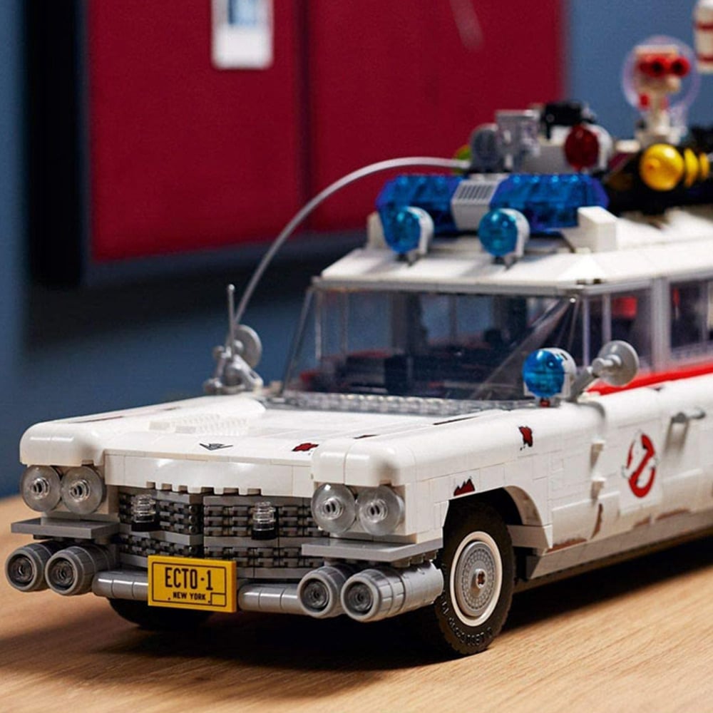 LEGO 10274 Creator Ghostbuster ECTO-1 Car Image 4