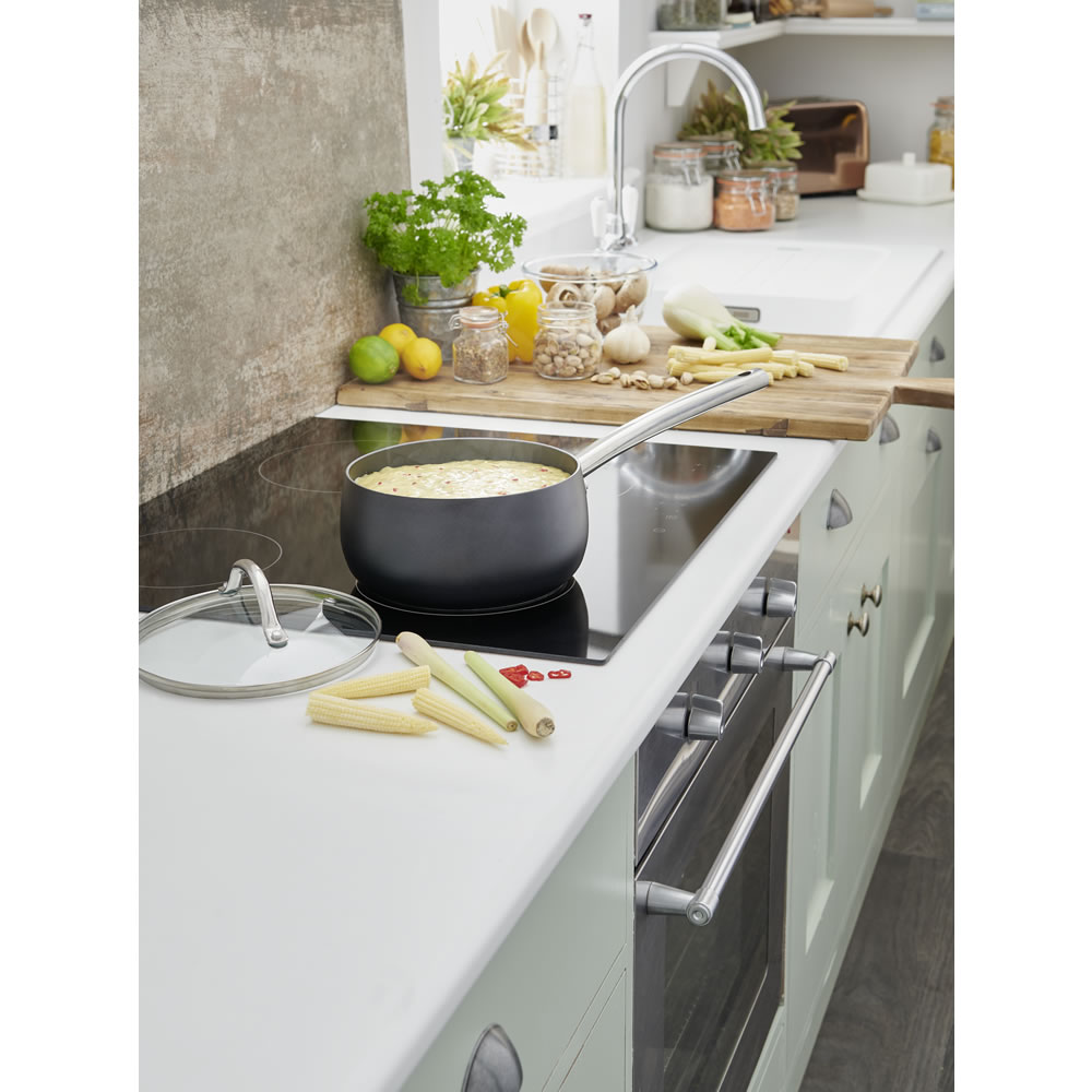 Wilko 18cm Matt Black Saucepan with Lid Wilko