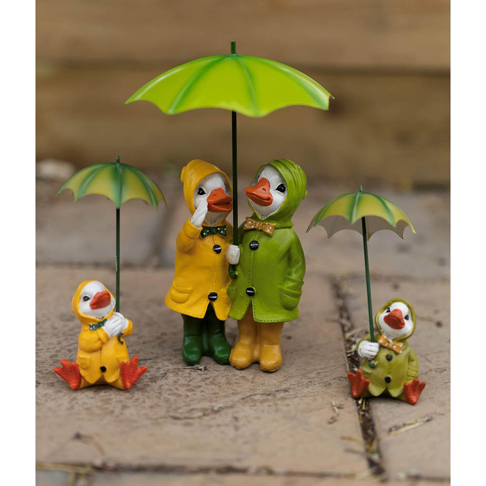 Marco Paul Duck Couple with Umbrella and 2 Sitting Duck Garden Ornament Image 5
