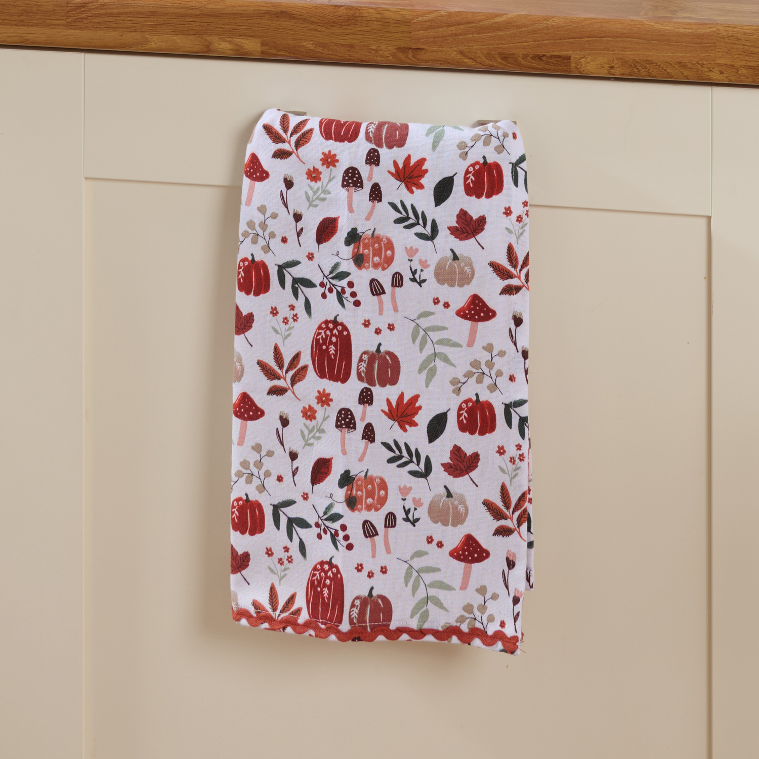 Pack of 5 Autumn Microfibre Cloths Image 2