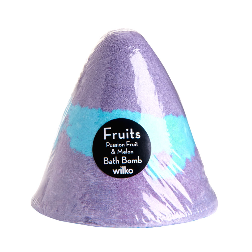 Wilko Fruits Passion Fruit and Melon 3D Bath Bomb 250g Wilko