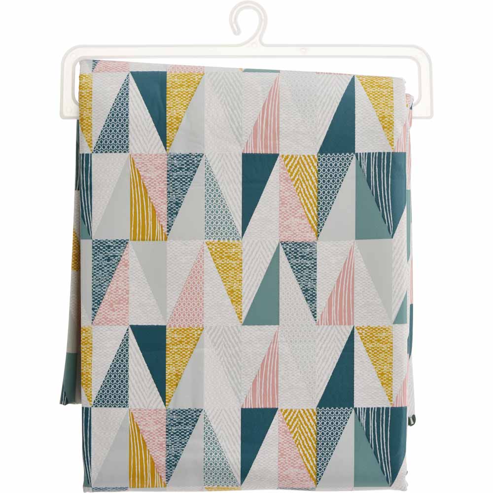 Wilko PVC Tablecloth Newstalgia 132 x 178cm Wilko