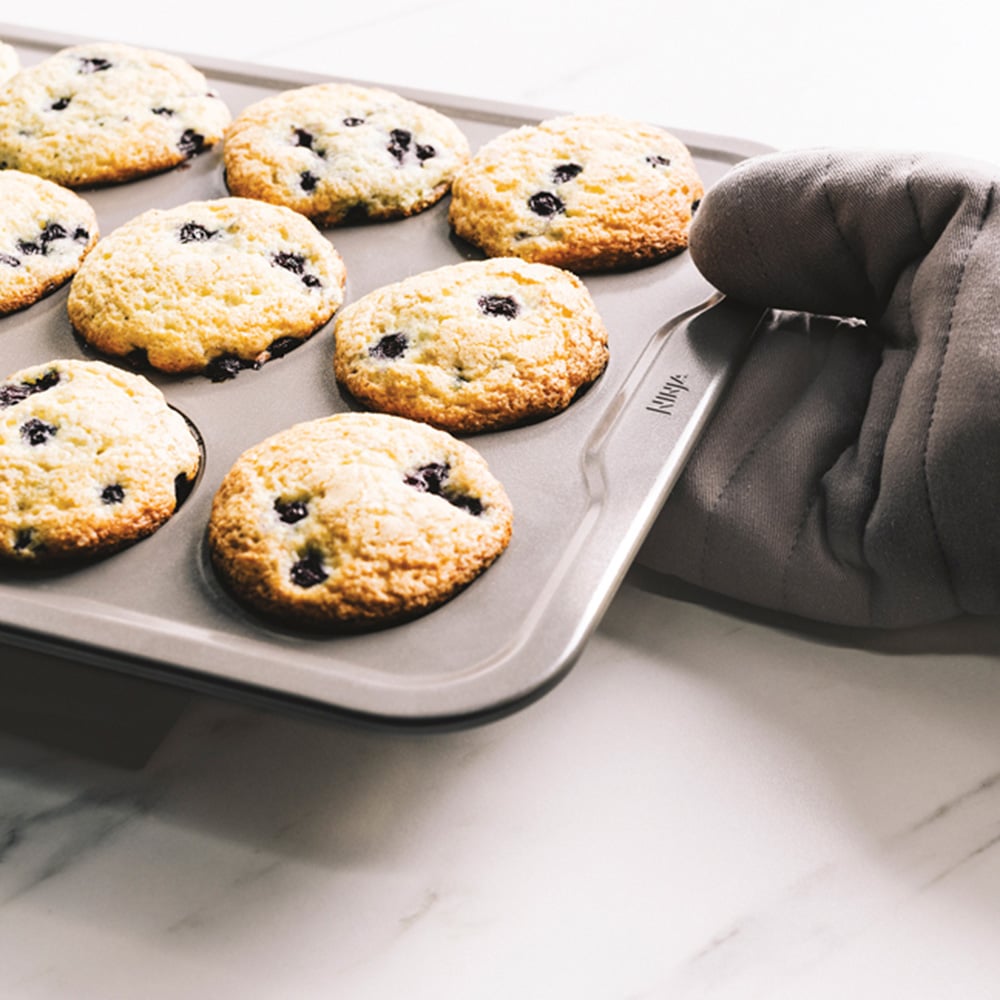 Ninja Foodi Zerostick 12 Cup Muffin Tin Image 2