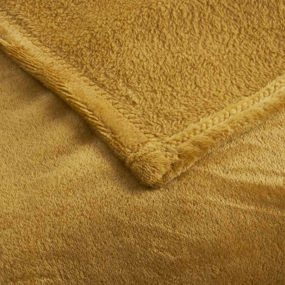 Wilko Ochre Supersoft Throw 200 x 200cm Wilko