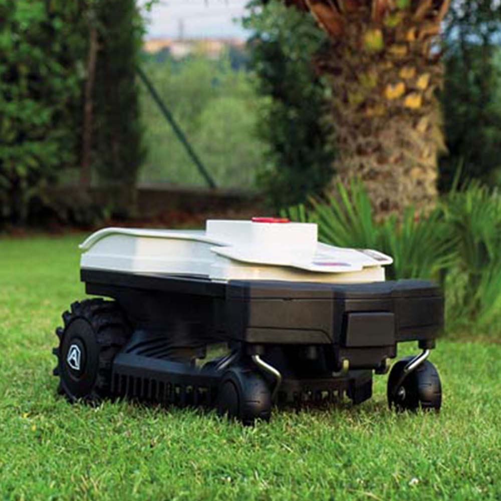 Ambrogio Twenty Deluxe 700m2 Robotic Lawn Mower Image 4