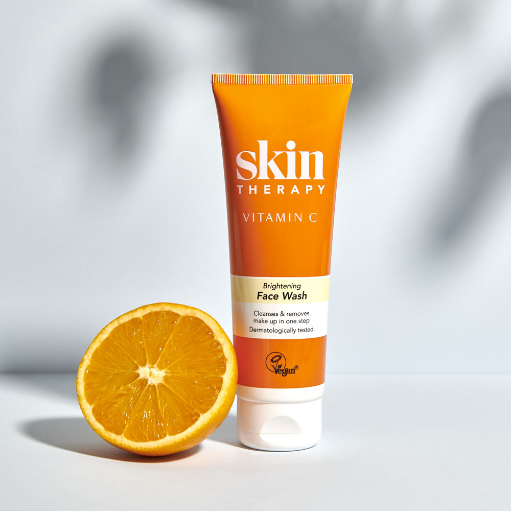Skin Therapy Vitamin C Face Wash Image 3