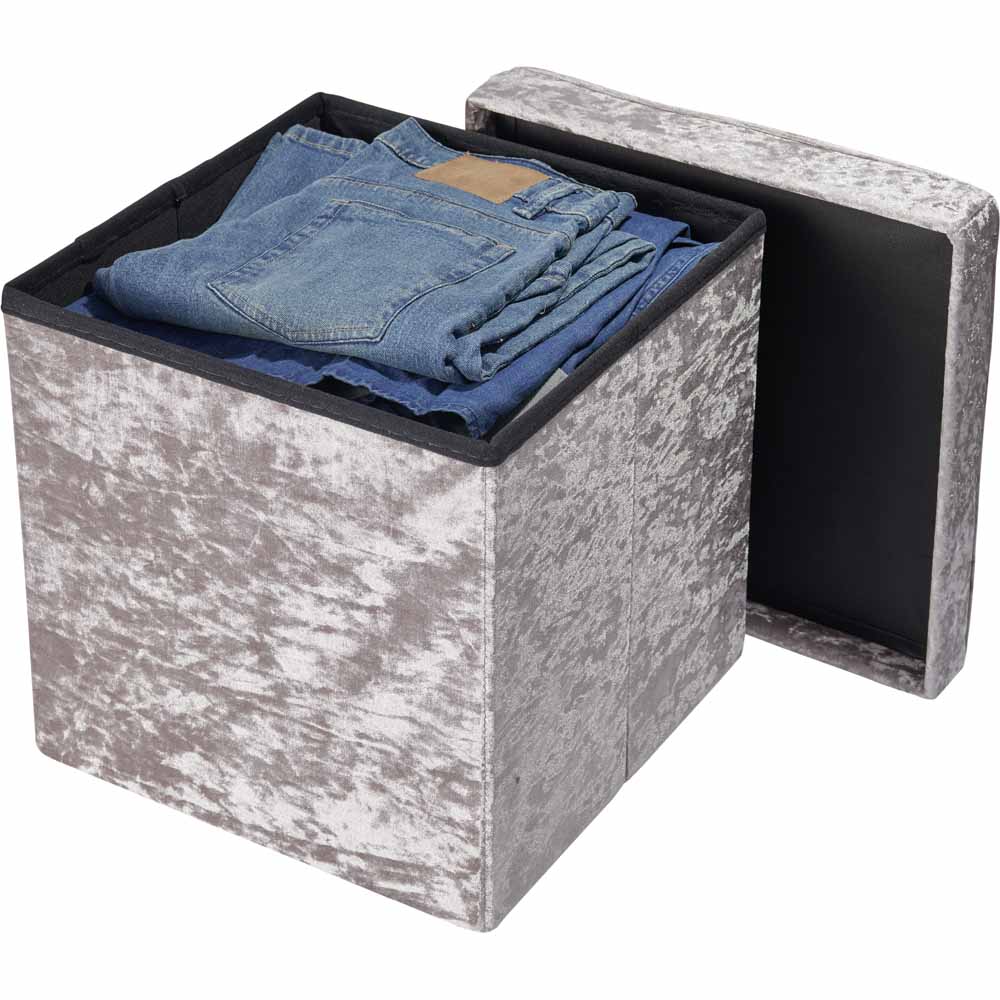 Wilko Crushed Velvet Cube Silver Wilko