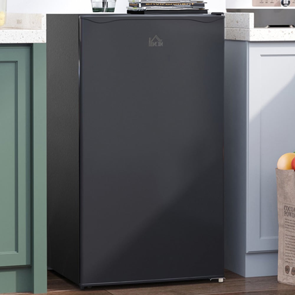 Portland 800-129V70BK Black 91L Mini Fridge Image 2