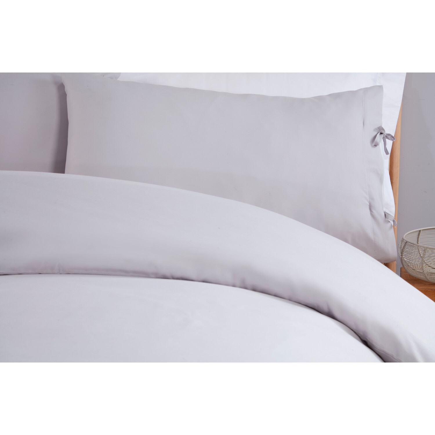 My Home Moda Tied Duvet Cover and Pillowcase Set  - Silver / Single Image 3