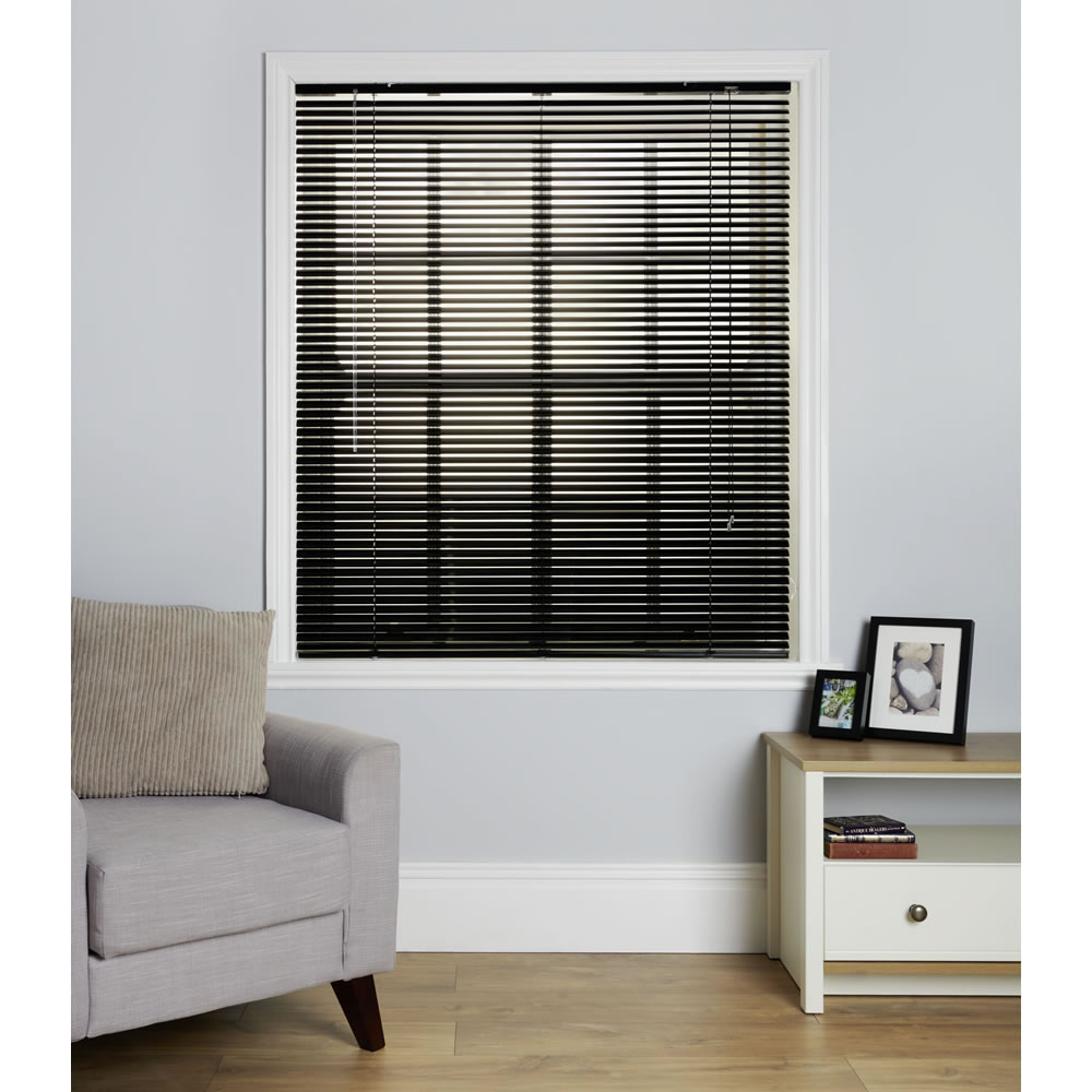 Wilko Black Aluminium Venetian Blind 120 W x 160cm D Image 1