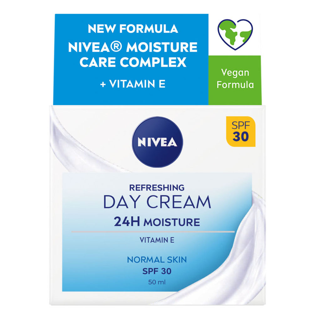 Nivea Refreshing Day Cream SPF 30 Image 2