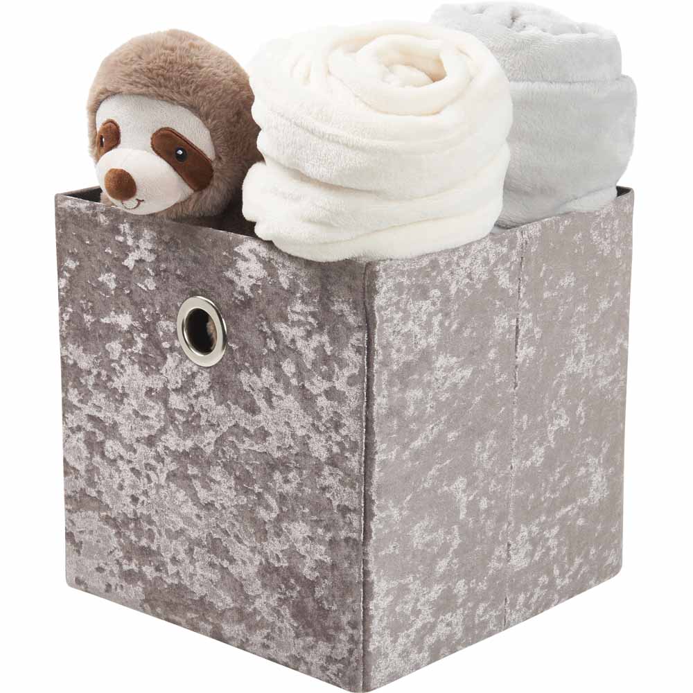 Wilko Crushed Velvet Storage Box 30x30 Wilko