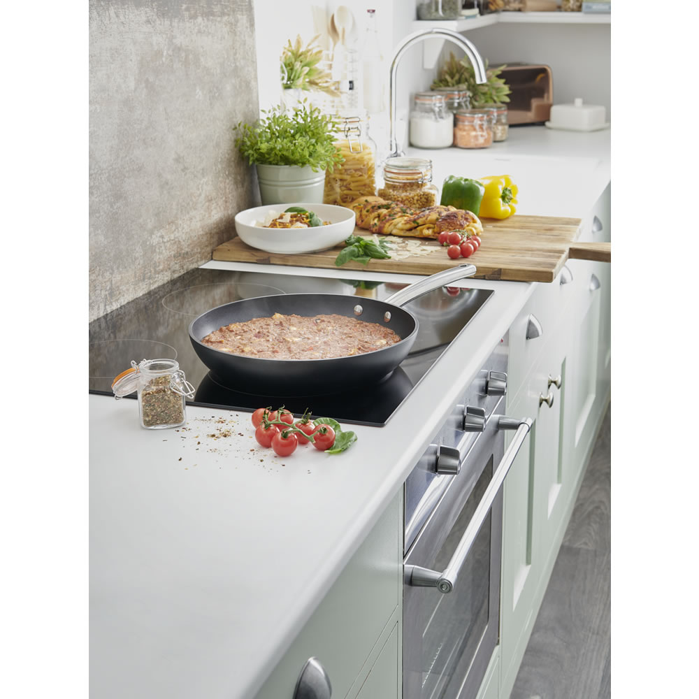 Wilko 28cm Matt Black Frying Pan Wilko