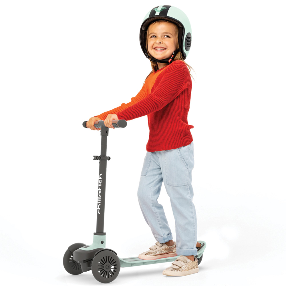 Chillafish Scotti Breeze Lean-to-Steer Scooter Image 3