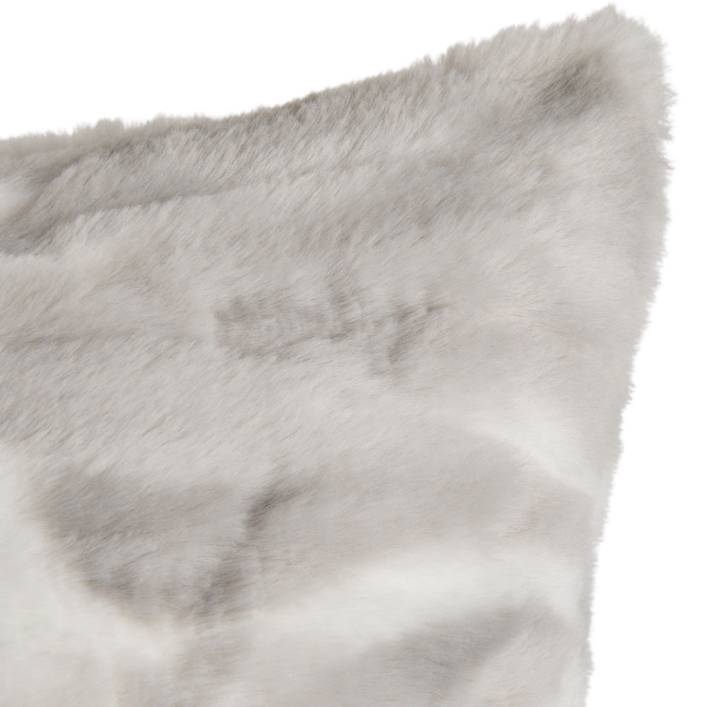 Wilko Grey Faux Rabbit Fur 43 x 43cm Image 3