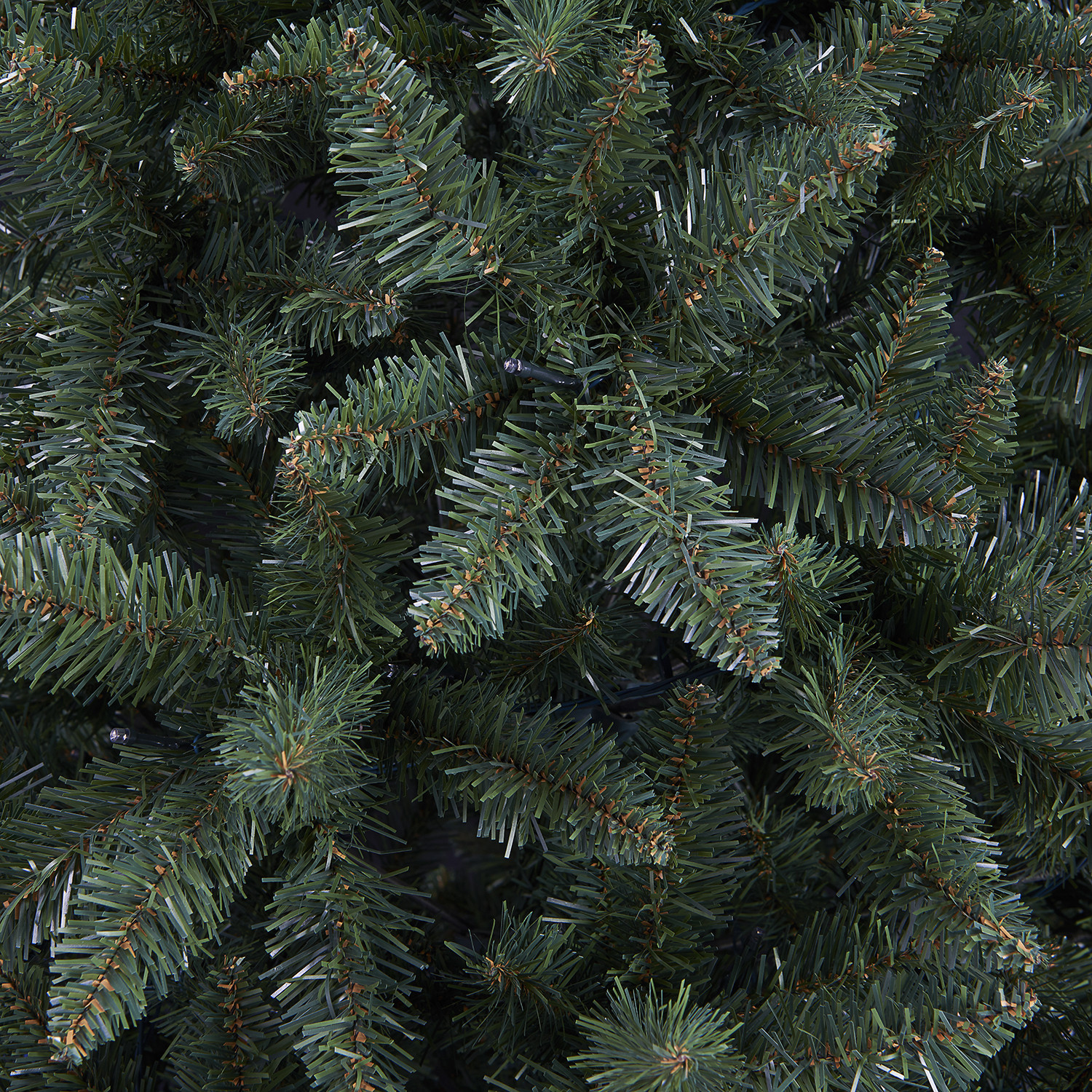 6ft Pre-Lit Nordic Spruce Image 7