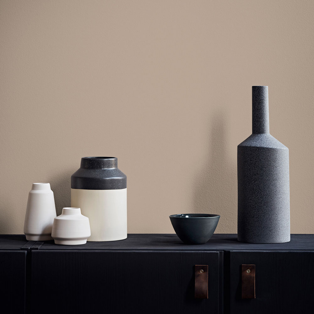 Crown Walls & Ceilings Picnic Basket Mid Sheen Emulsion Paint 5L Image 5