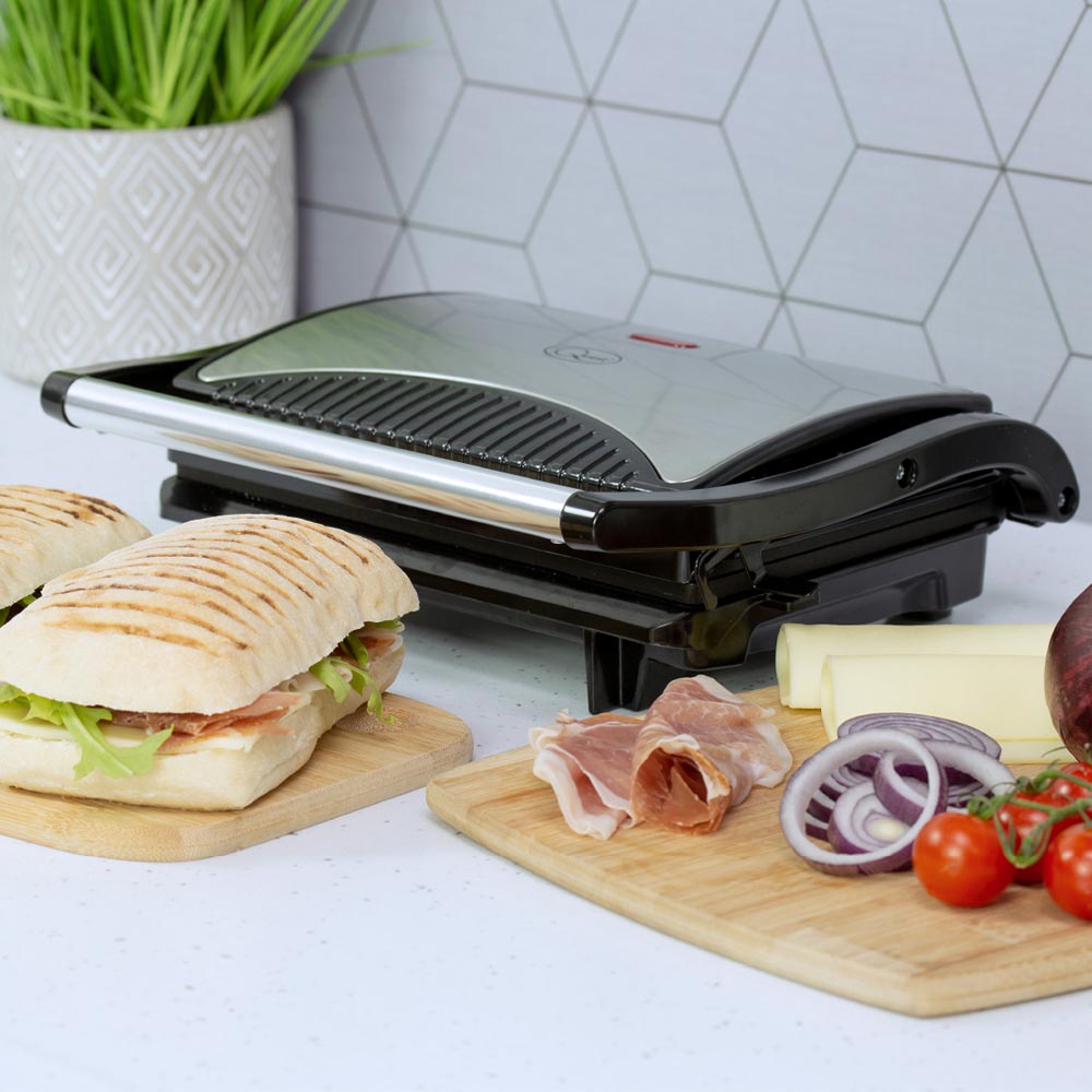 Quest Silver and Black Compact Panini Press and Grill 750W Image 5