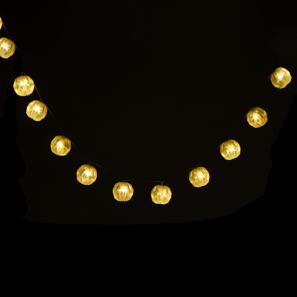 Wilko B/O LED 10 Lantern String Lights Wilko
