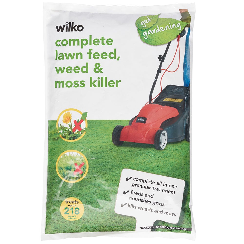 Wilko Lawn Feed Weed and Moss Killer 218msq 7kg Image 1